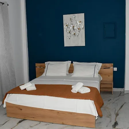 펜션 Garden 아피토스