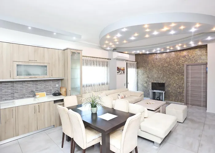 度假居 Garden 阿菲托斯